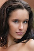 Diana G Diana G